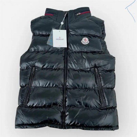 Moncler Αμάνικο Μπουφάν ΚΟΔ.0600